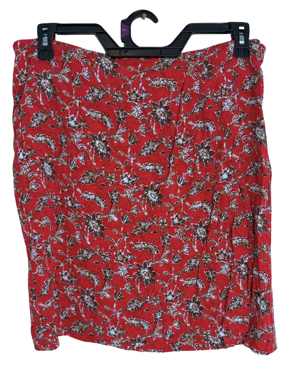 3/$20 Liz Claiborne Red Floral Knee Length Wrap Like Skirt Size 14